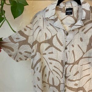 RSQ Men's Casual Lightweight Tan and White Monstera Print Shirt